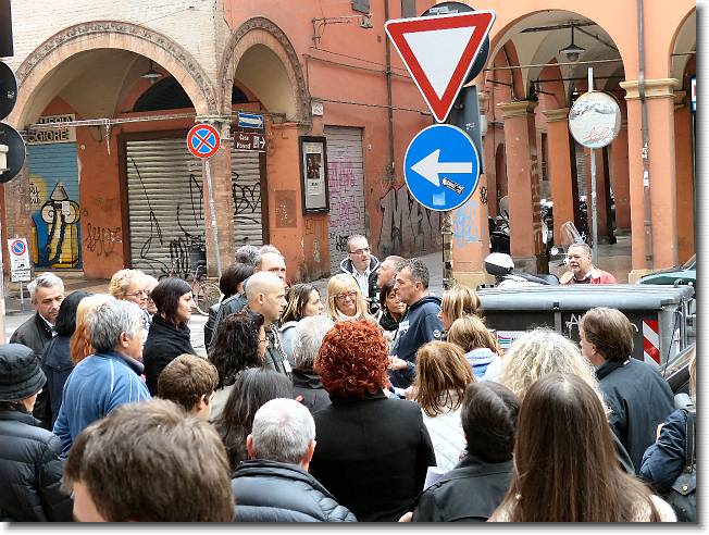 Clicca per scorrere le foto originali ingrandite