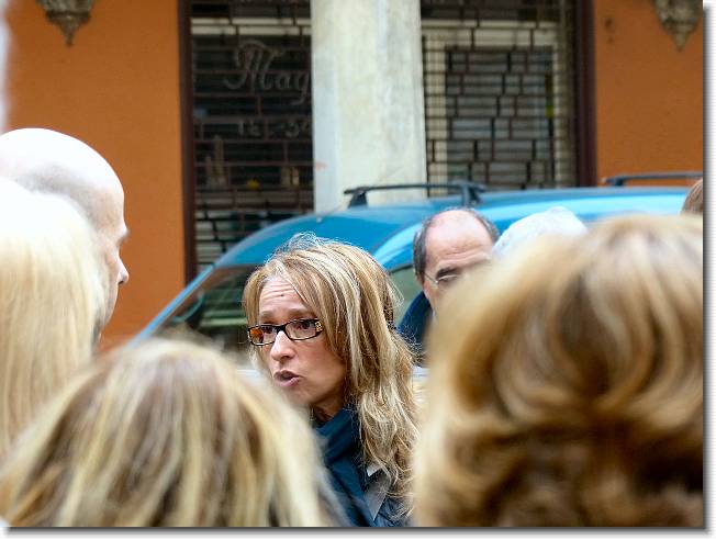 Clicca per scorrere le foto originali ingrandite
