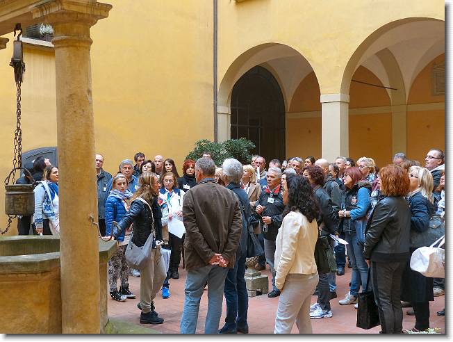 Clicca per scorrere le foto originali ingrandite