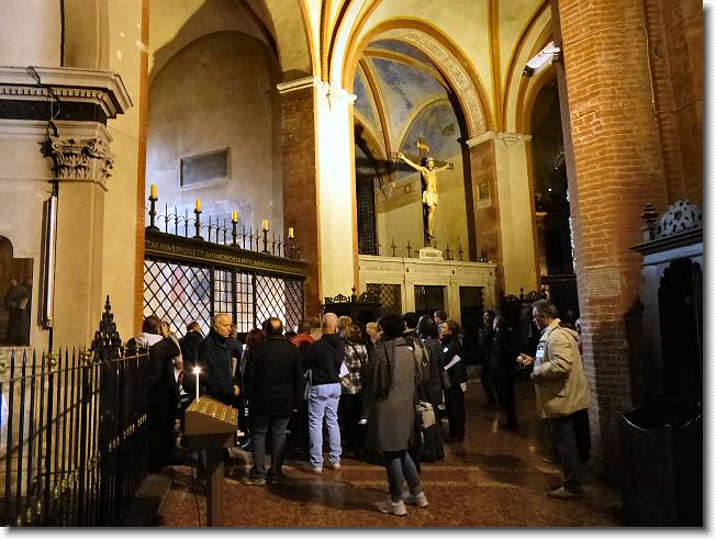 Clicca per scorrere le foto originali ingrandite