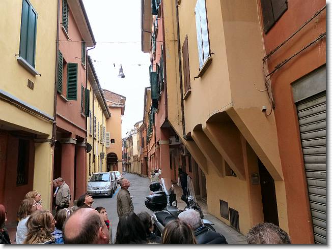 Clicca per scorrere le foto originali ingrandite
