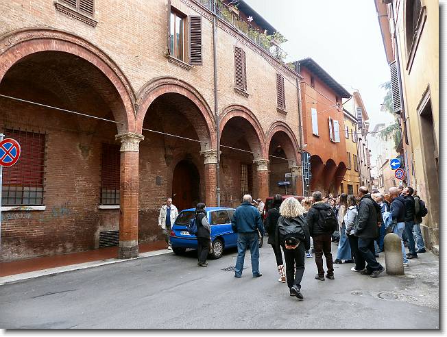 Clicca per scorrere le foto originali ingrandite
