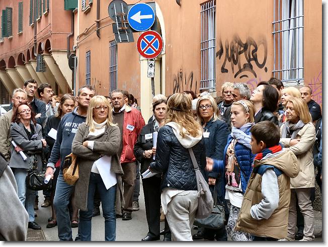 Clicca per scorrere le foto originali ingrandite