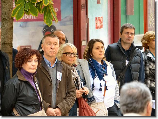 Clicca per scorrere le foto originali ingrandite