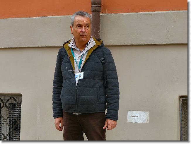 Clicca per scorrere le foto originali ingrandite