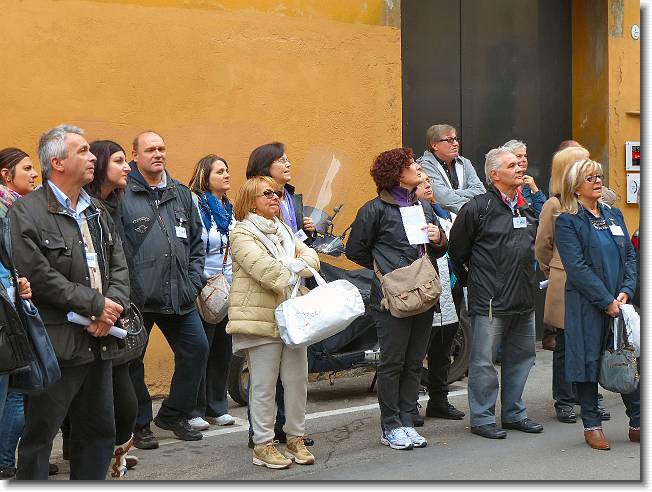 Clicca per scorrere le foto originali ingrandite