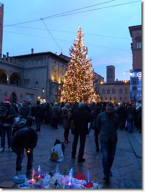 Clicca per scorrere le foto originali ingrandite