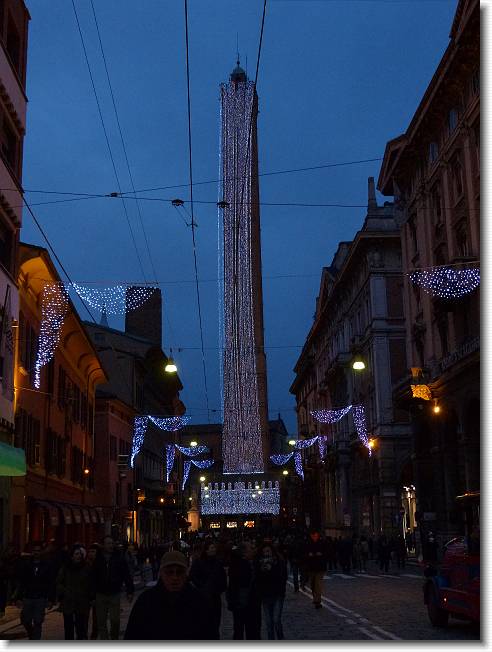 Clicca per scorrere le foto originali ingrandite