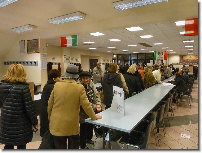 Clicca per scorrere le foto originali ingrandite