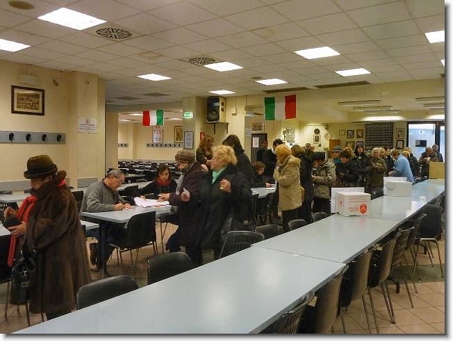 Clicca per scorrere le foto originali ingrandite