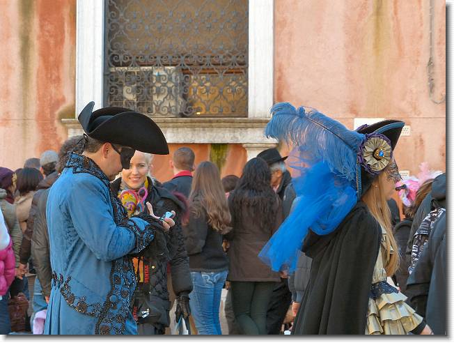 Clicca per scorrere le foto originali ingrandite