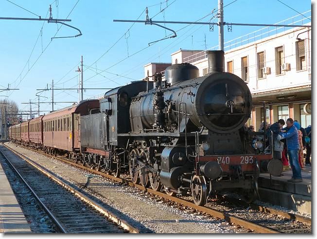 Clicca per scorrere le foto originali ingrandite