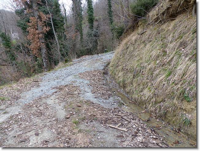 Clicca per scorrere le foto originali ingrandite