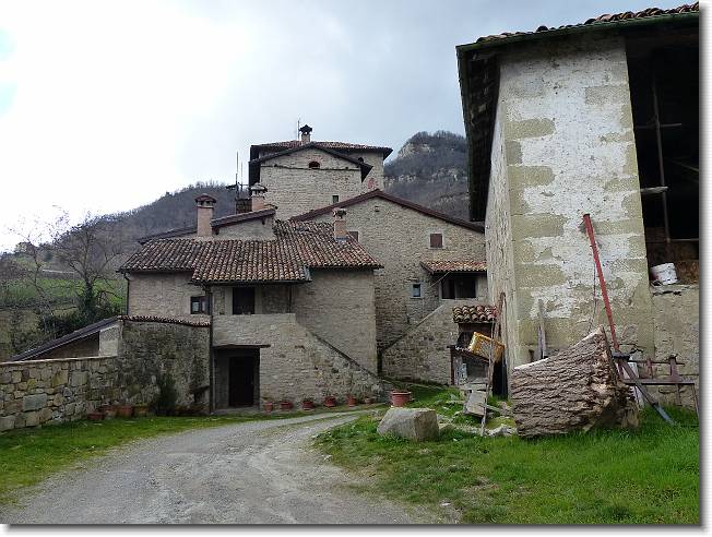 Clicca per scorrere le foto originali ingrandite