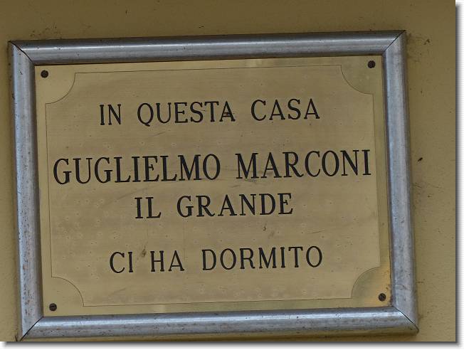 Clicca per scorrere le foto originali ingrandite