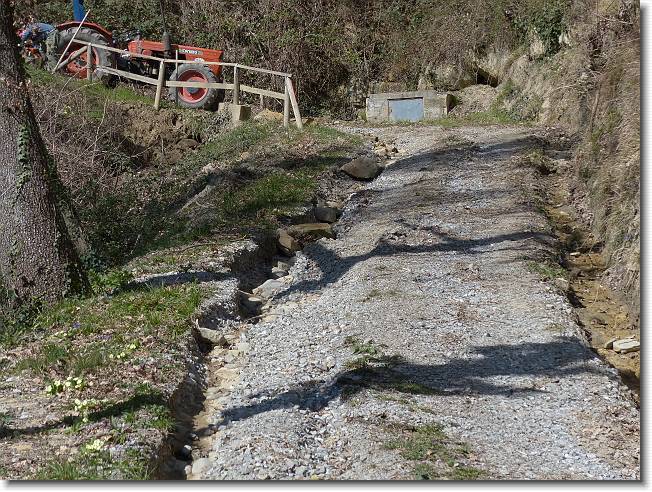 Clicca per scorrere le foto originali ingrandite
