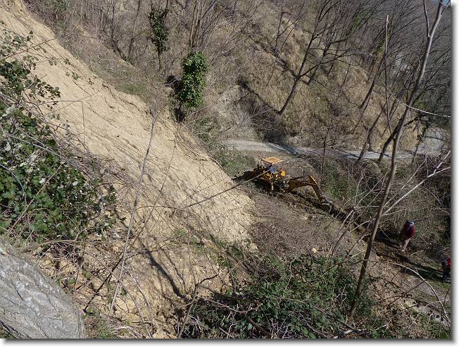 Clicca per scorrere le foto originali ingrandite