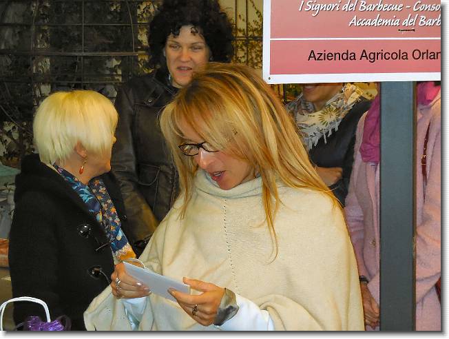 Clicca per scorrere le foto originali ingrandite