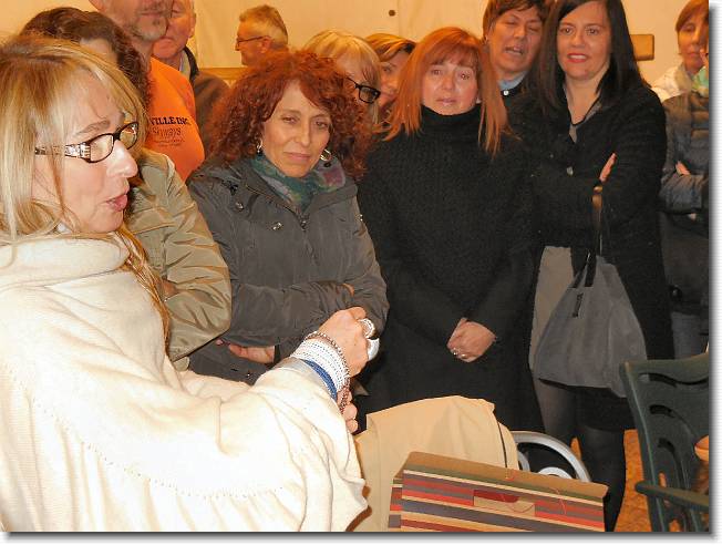 Clicca per scorrere le foto originali ingrandite