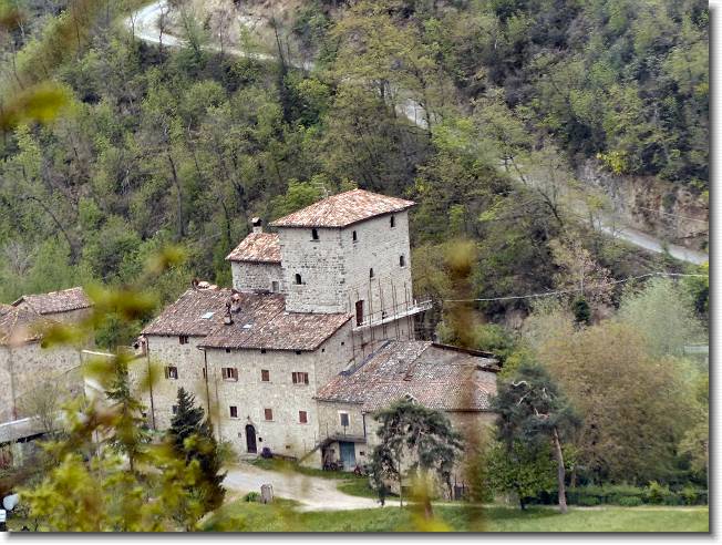 Clicca per scorrere le foto originali ingrandite