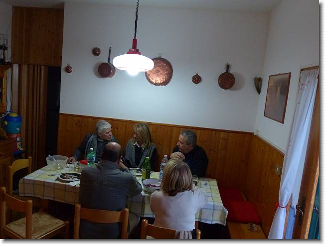 Clicca per scorrere le foto originali ingrandite