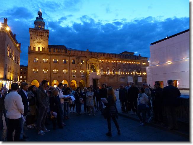 Clicca per scorrere le foto originali ingrandite