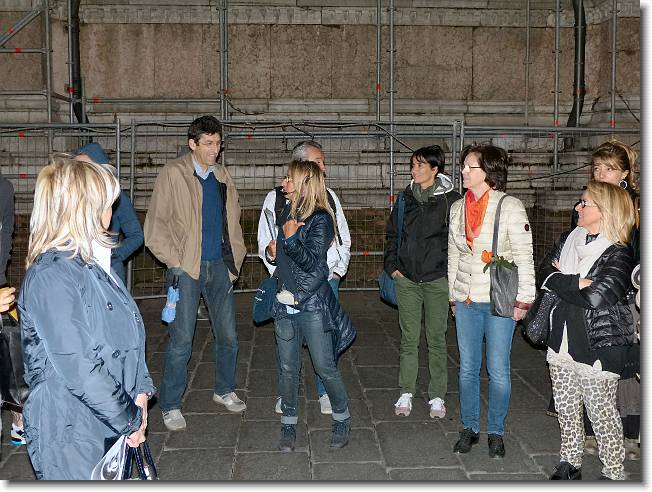 Clicca per scorrere le foto originali ingrandite