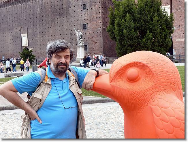 Clicca per scorrere le foto originali ingrandite