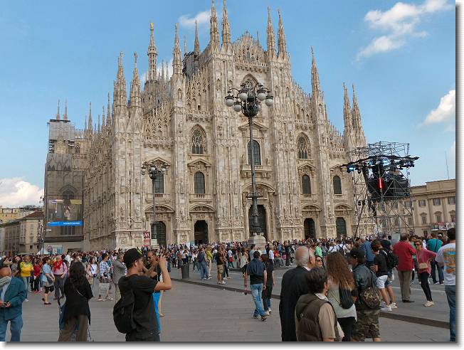 Clicca per scorrere le foto originali ingrandite