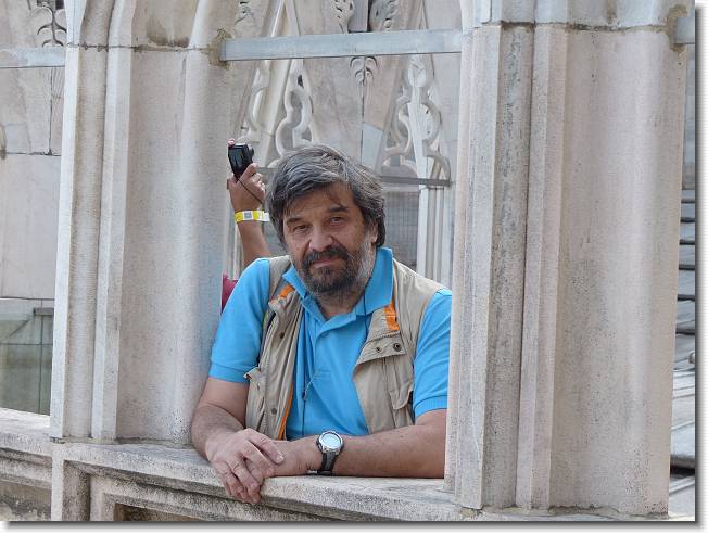Clicca per scorrere le foto originali ingrandite