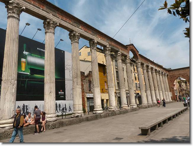 Clicca per scorrere le foto originali ingrandite