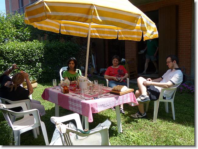 Clicca per scorrere le foto originali ingrandite