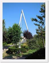 DSCN0185 * 2448 x 3264 * (2.1MB)