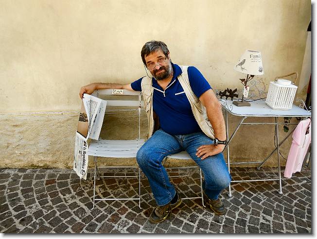 Clicca per scorrere le foto originali ingrandite