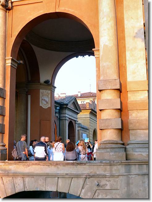 Clicca per scorrere le foto originali ingrandite