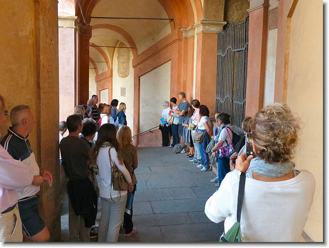 Clicca per scorrere le foto originali ingrandite