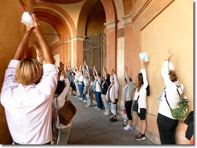Clicca per scorrere le foto originali ingrandite