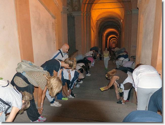 Clicca per scorrere le foto originali ingrandite