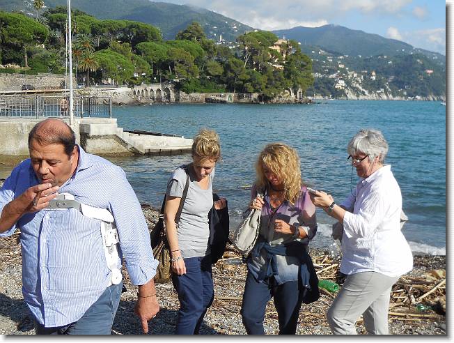 Clicca per scorrere le foto originali ingrandite