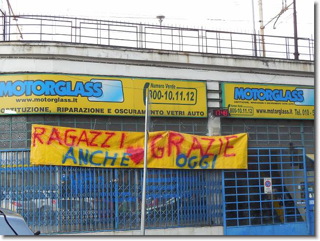 Clicca per scorrere le foto originali ingrandite