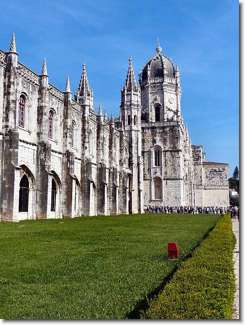 Clicca per scorrere le foto originali ingrandite