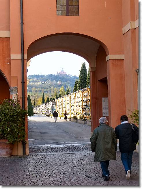 Clicca per scorrere le foto originali ingrandite