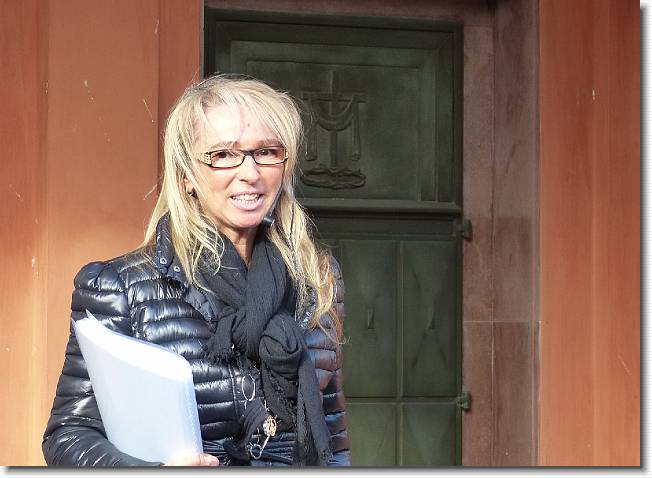 Clicca per scorrere le foto originali ingrandite