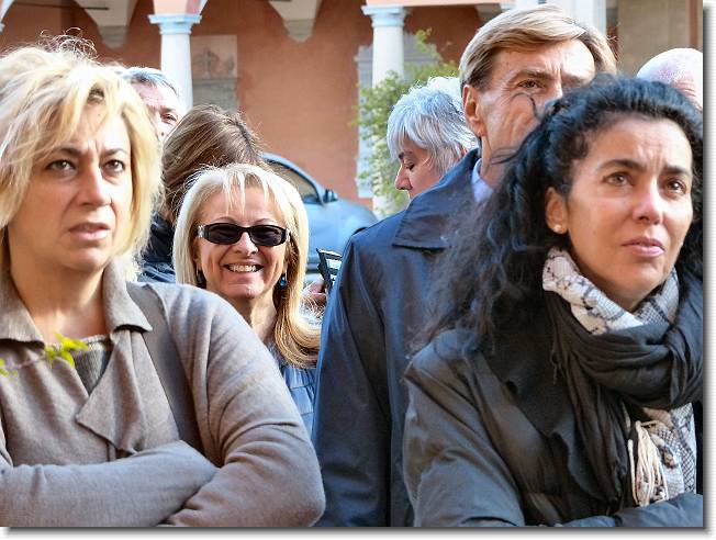 Clicca per scorrere le foto originali ingrandite