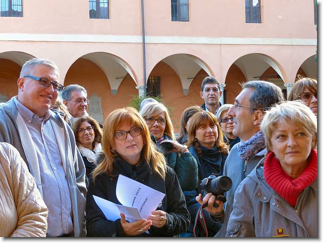 Clicca per scorrere le foto originali ingrandite