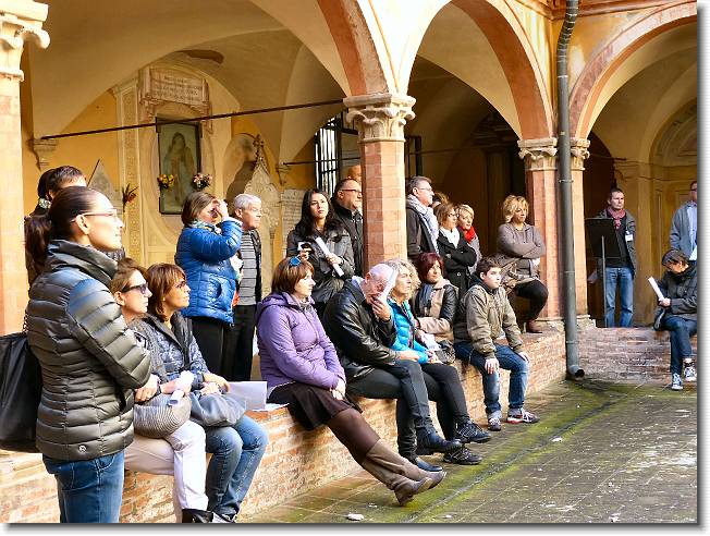 Clicca per scorrere le foto originali ingrandite