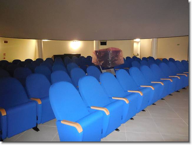 Clicca per scorrere le foto originali ingrandite