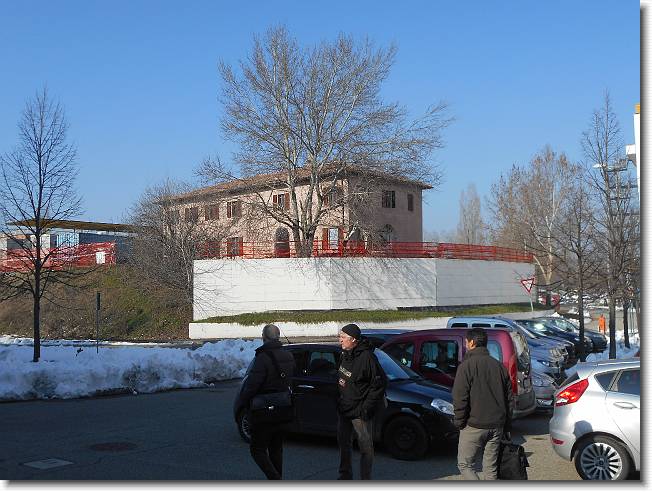 Clicca per scorrere le foto originali ingrandite