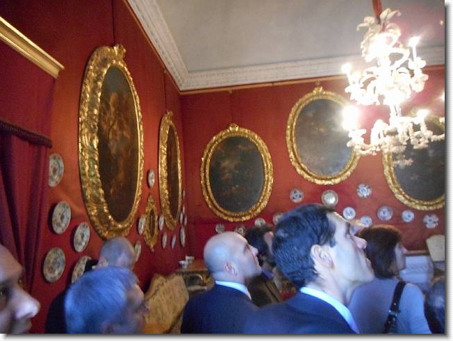 Clicca per scorrere le foto originali ingrandite