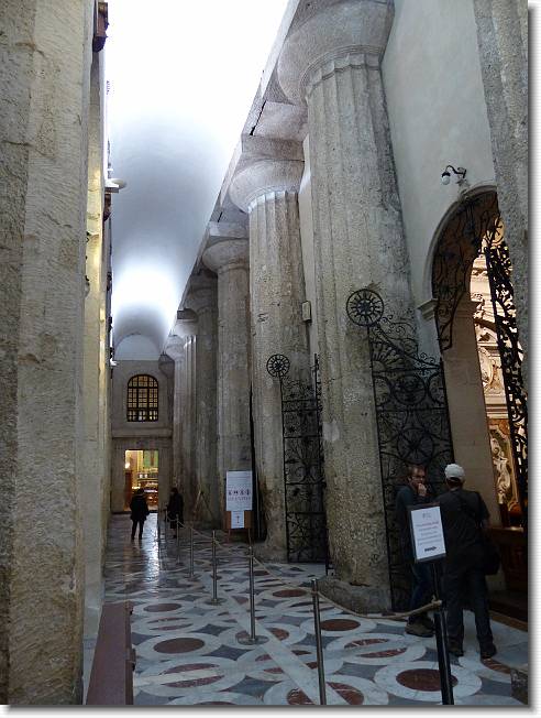 Clicca per scorrere le foto originali ingrandite